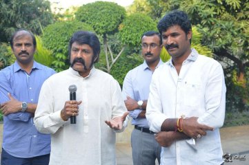 Balakrishna Flagging NBK Helping Hands All India Shata Punyakshetra Jaitrayatra